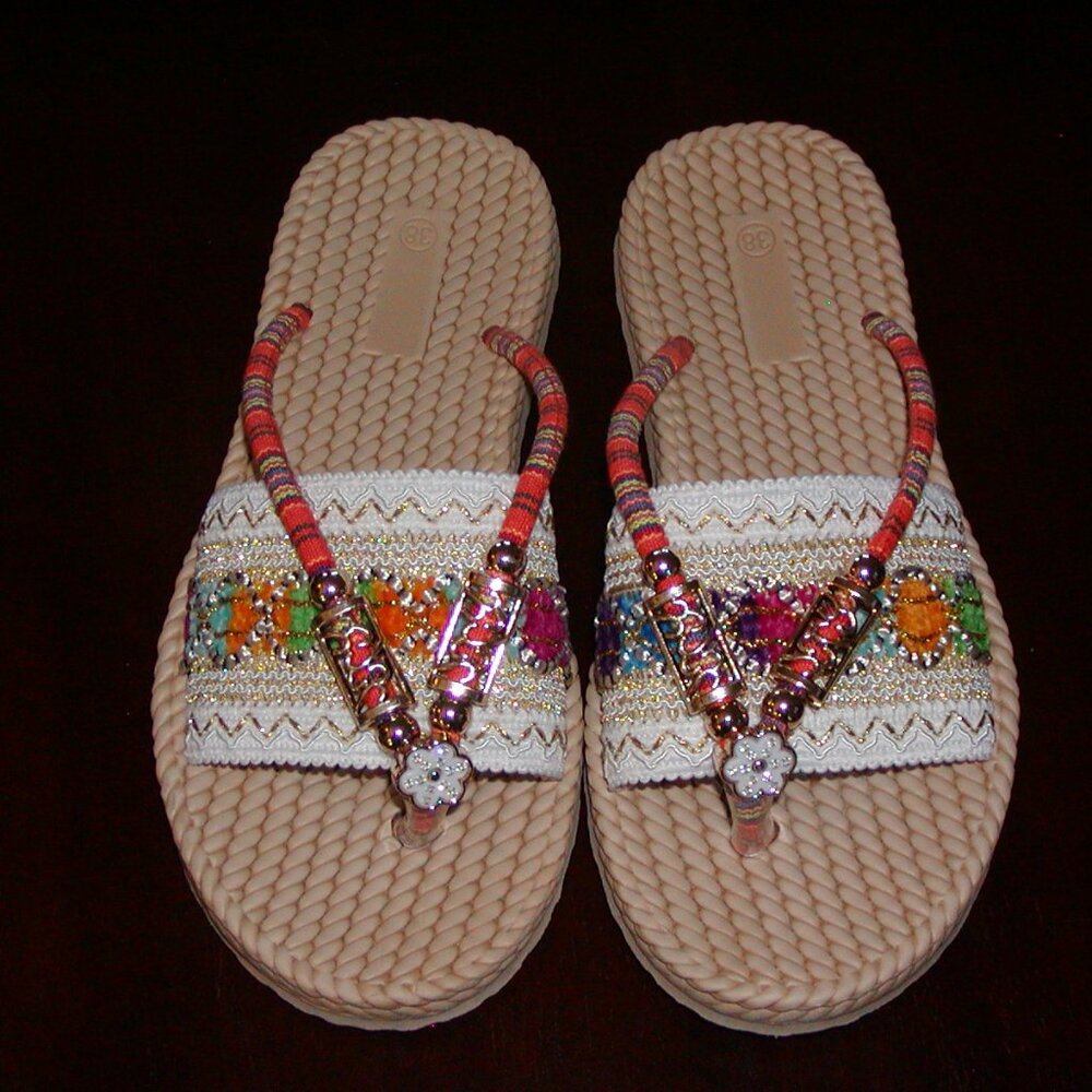 Multicolor flip flops
